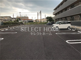【駐車場】