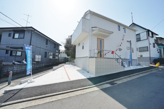 【横浜市旭区川井宿町130-6新築戸建て】★仲介手数料無料★（上川井小学校・都岡中学校）の外観