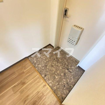 【玄関】 | ラテラス服部