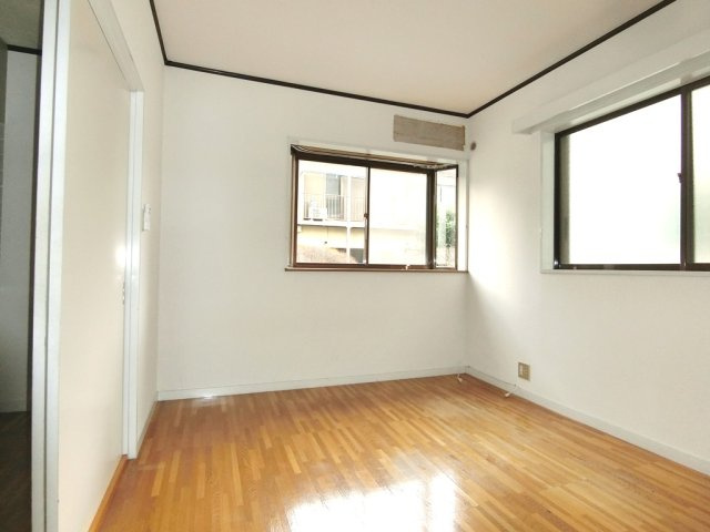 【居間・リビング】 | 洋室