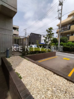 【駐車場】 | フォレシティ新蒲田 | 車をお持ちの方に嬉しい駐車場付きの物件です