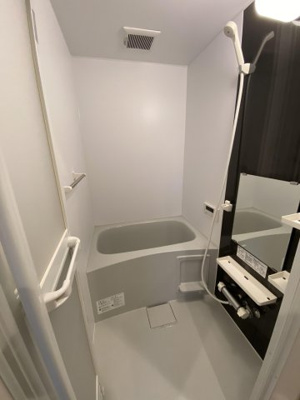 【浴室】 | ユイマール高木 | 別号室の写真になります。現況優先。