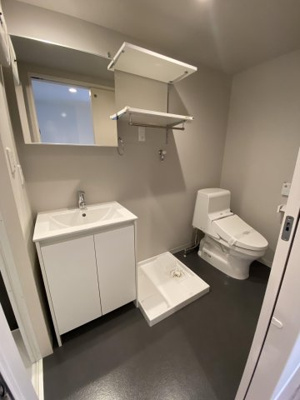 【トイレ】 | ユイマール高木 | 別号室の写真になります。現況優先。