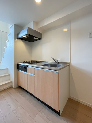 【キッチン】 | プレシャスソルーナ箱崎 | 別号室の写真になります。現況優先。