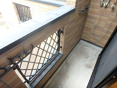 【バルコニー】 | メゾン・サンコイエ | 別号室の写真になります。現況優先。
