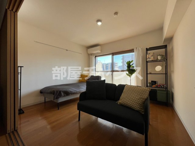 新栄アーバンハイツの居間・リビング