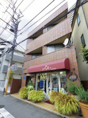 1階は可愛いブティックです！