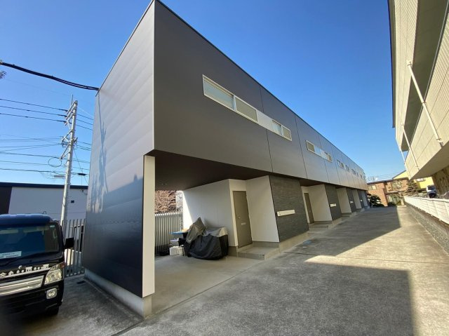 GARAGE HOUSE La Diceの外観
