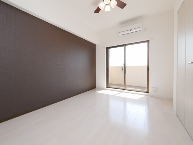 Luxe難波西Ⅲの居間・リビング