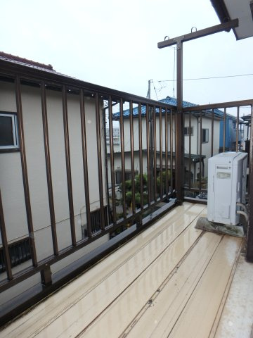 坂戸市芦山町中古戸建のバルコニー