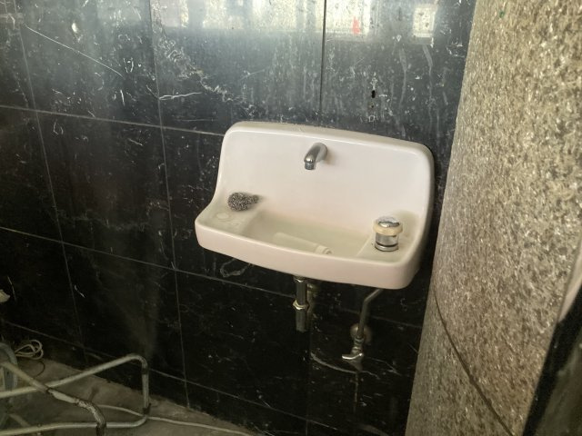 大阪市天王寺区上汐３丁目の店舗事務所の洗面所