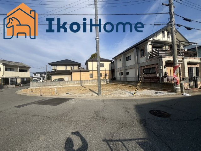 明石市大久保町西島　1号棟　新築戸建の駐車場|●資料・カタログのご請求無料●現地見学可能●江井島小学校までは徒歩7分、江井島中学校までは徒歩5分となっています。近いのでお子様も通学しやすく安心です。