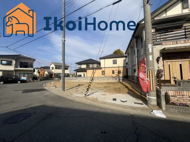 明石市大久保町西島　1号棟　新築戸建の前面道路含む現地写真|●資料・カタログのご請求無料●現地見学可能●スーパーやコンビニ、飲食店、病院など徒歩圏内のものもあり、生活圏内に商業施設が多いので生活に便利です。