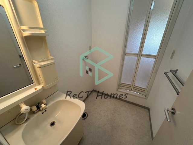 姫路市玉手のハイツの洗面所