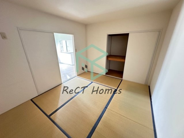 姫路市玉手のハイツの和室