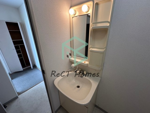 姫路市玉手のハイツの洗面所