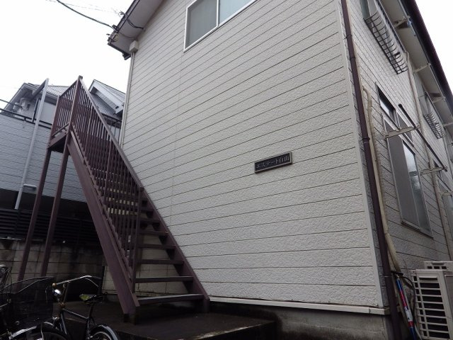 エステート白山のエントランス