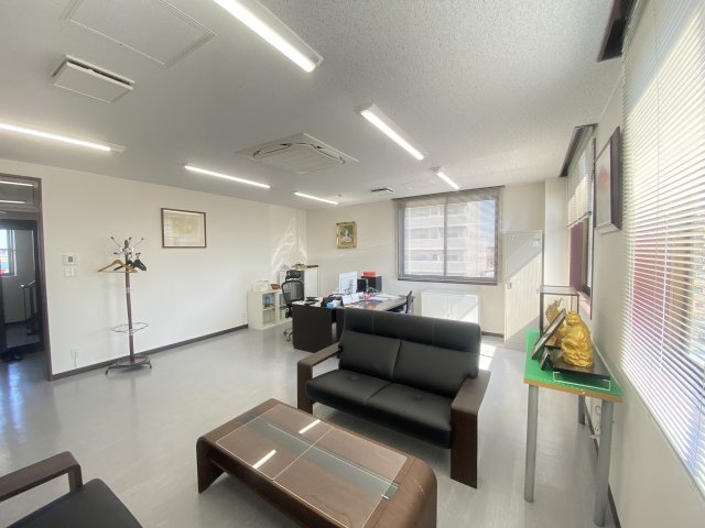 サンリッチタワー