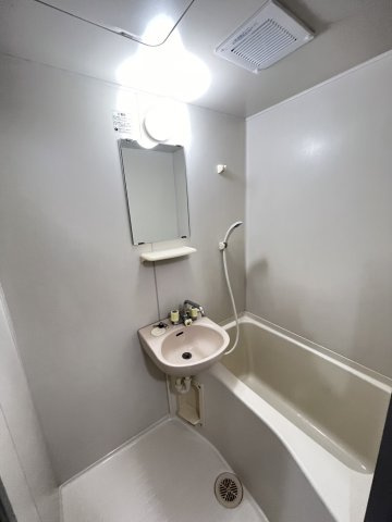 アンフィニジョア六甲の浴室