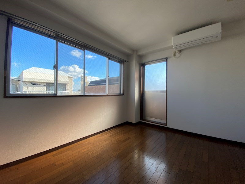 アンフィニジョア六甲の居間・リビング