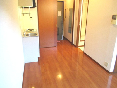 【居間・リビング】 | シャーメゾン中野 | 洋室も明るくキレイです