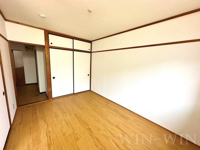 YMシャトーの居間・リビング