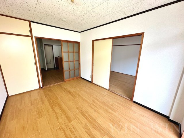 YMシャトーの洋室