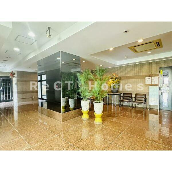 手柄アートスカイハイツのロビー