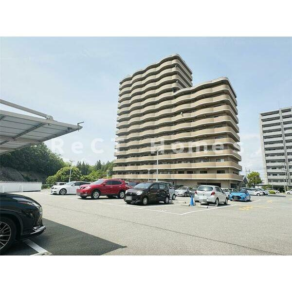 手柄アートスカイハイツの外観