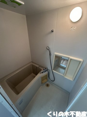 【浴室】 | アネックス立岩　B棟 | 落ち着いた空間のお風呂です