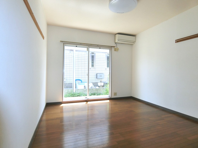 【居間・リビング】 | 洋室