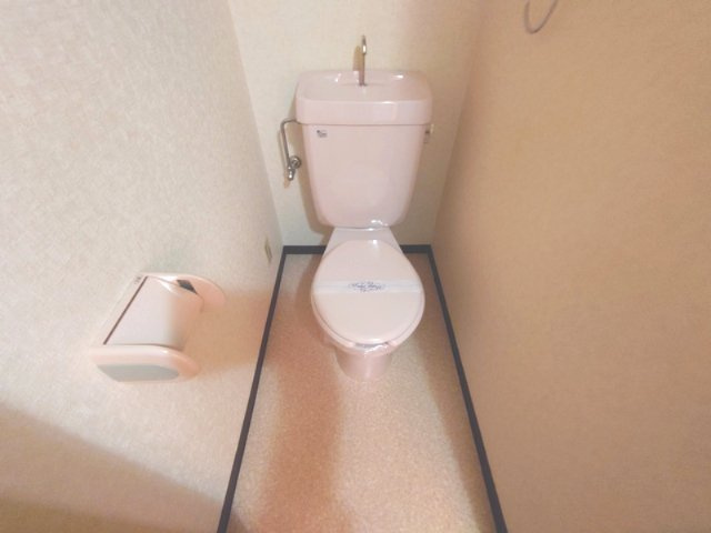 清潔感のあるトイレです。