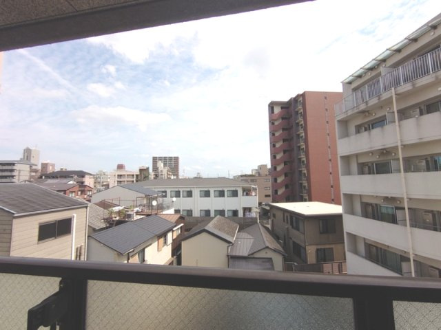 バルコニーからの眺望です。
