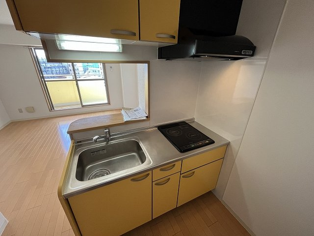 コンパクトなキッチンで掃除もラクラク