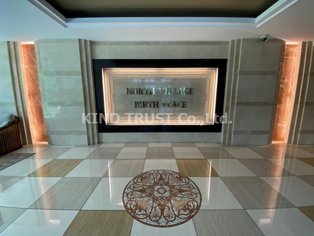 NORTH VILLAGE BIRTH PLACEのエントランス|落ち着いたエントランスです