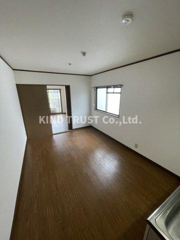 プランドール天満の居間・リビング|居間です