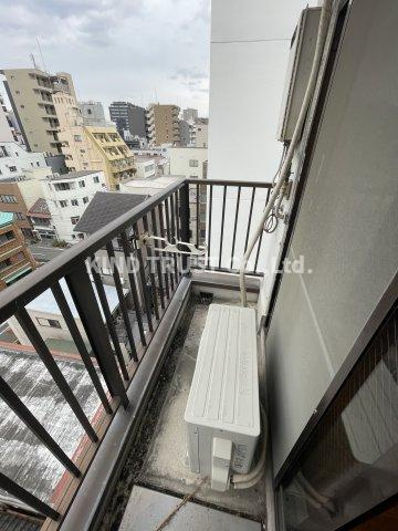 プランドール天満のバルコニー|暖かな日差しのふりそそぐバルコニー