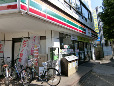 コンビニ