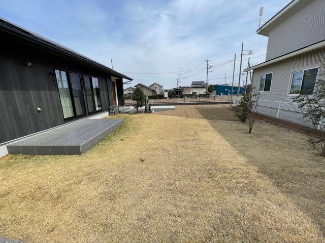 児玉郡上里町七本木　中古2900の駐車場