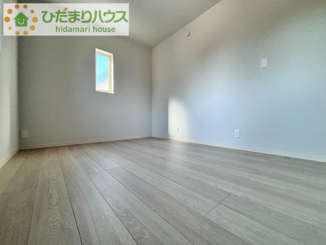 上尾市地頭方　新築未入居　スマート・ワン・シティ　02の子供部屋|6帖の洋室
