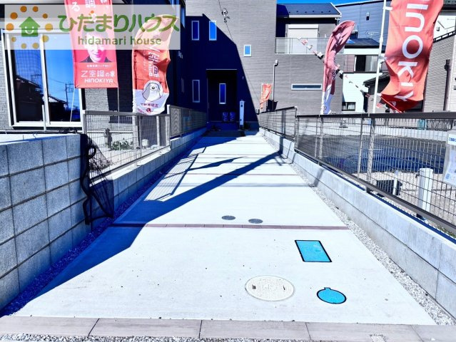 上尾市地頭方　新築未入居　スマート・ワン・シティ　02の駐車場|2台分の駐車スペースあり！！