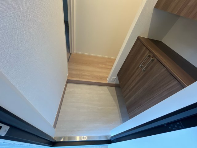 D-PLACE駅南大路の玄関