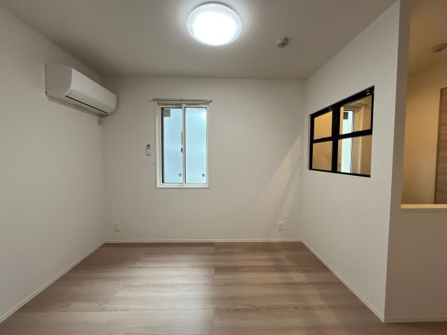 D-PLACE駅南大路の子供部屋