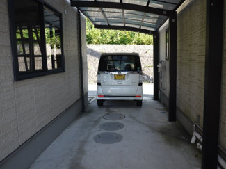 【駐車場】