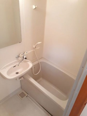 【浴室】 | ＹＭシャトー | きれいなお風呂です