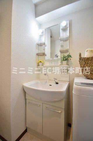 Ｓ－ＦＯＲＴ大今里西の洗面所