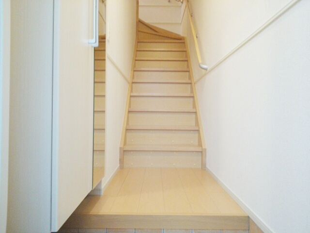 プラシード池田下町の玄関