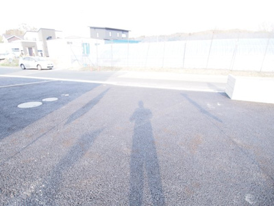 【駐車場】 | Cradle garden　本宮市高木第4　6号棟 | お休みの日は、家族でお出かけしてみては♪