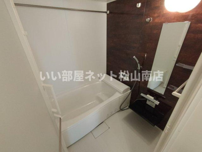 【浴室】 | トリシア　ホワイト