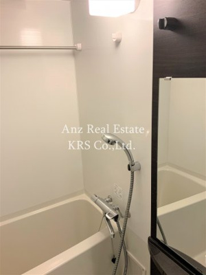 【浴室】 | エステムコート難波WEST-SIDEIIIドームシティ | 浴室暖房乾燥機能付き♪雨の日の洗濯物干しや防カビ対策に！